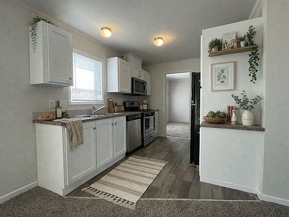 5th image of 38000 Le Chateau Blvd #521