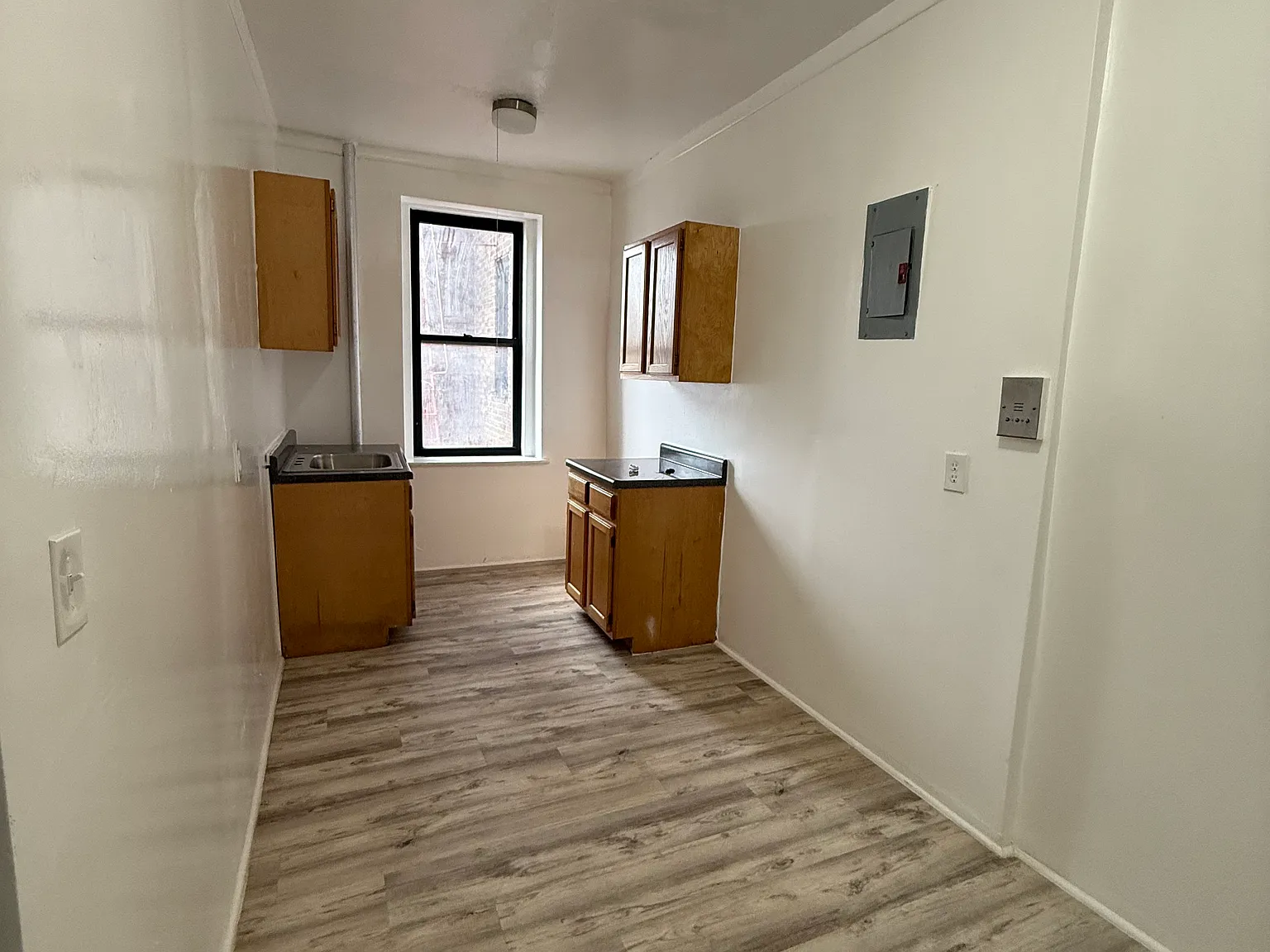 1 bed, $1,695 — Photo 3
