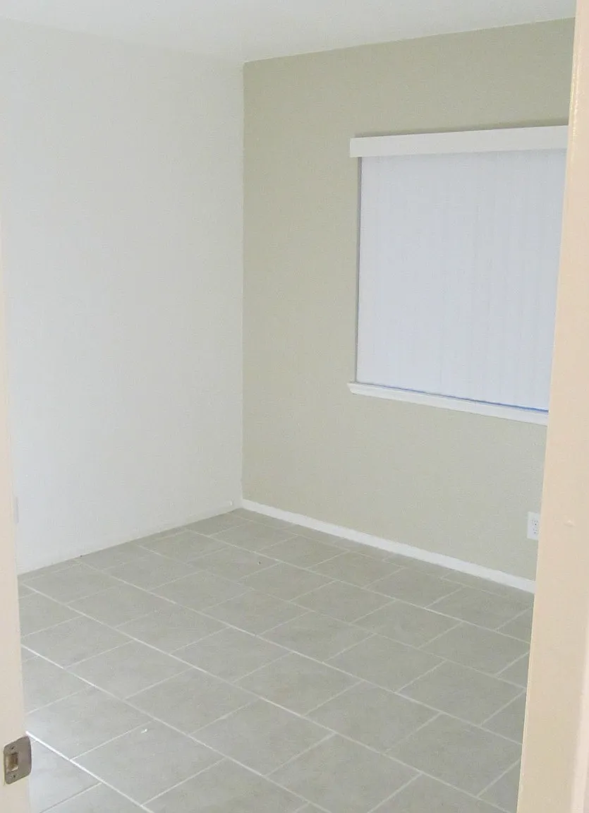 2 bed, 1011 sqft, $2,400 — Photo 4