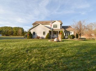 83 Pease Rd, East Longmeadow, MA 01028