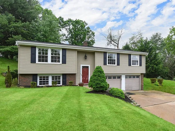 504 Diablo Dr, Bethel Park, PA 15102