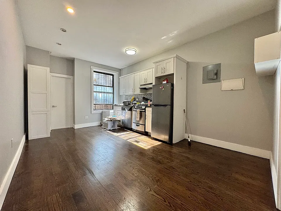 600 Lincoln Pl #1A