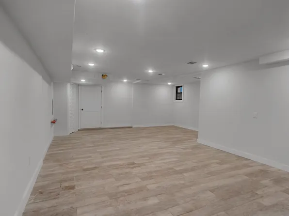 241 Palisade Avenue image 10 of 22