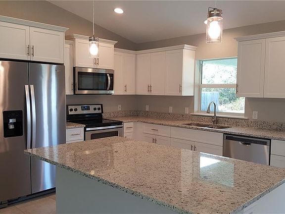 4th image of 100 Englewood Ct