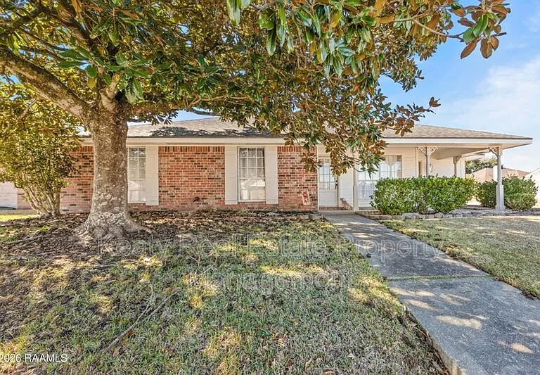 313 Wallingsford Cir — Photo 1