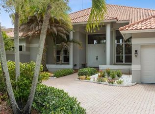 490 Alexandra Cir, Weston, FL 33326