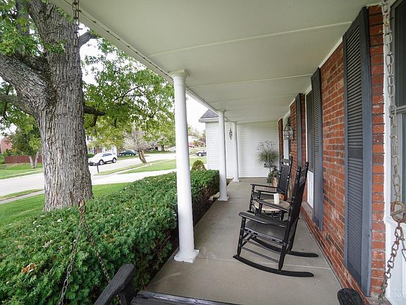 4th image of 6198 Delcrest Dr