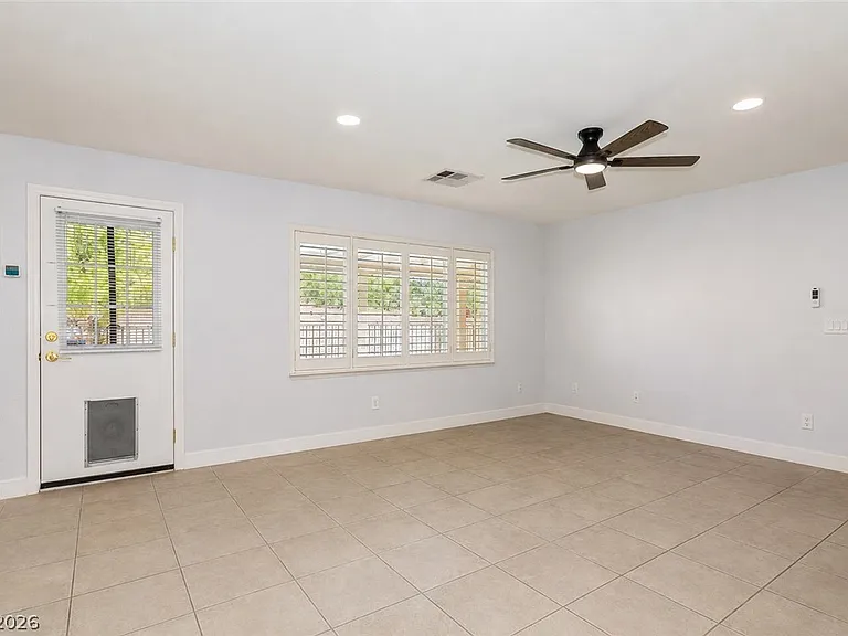 2057 Lordsburg Ln — Photo 8