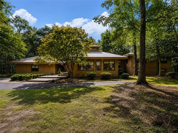 8549 Dawes Lake Rd, Mobile, AL 36619