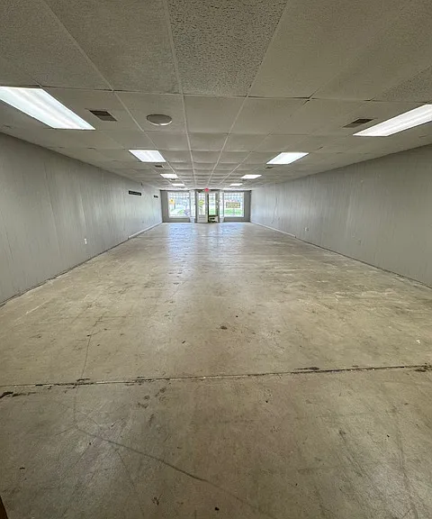 102 W Virginia Ave — Photo 8