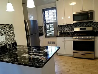 Rented by Barlavi Inc.