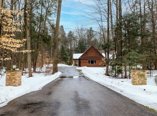 15950 Claire Ln, Spring Lake, MI 49456