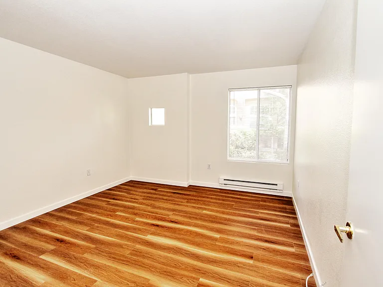 745 Overture Ct — Photo 21