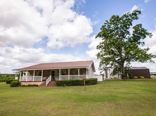 989 Saddle Club Rd, Hoboken, GA 31542