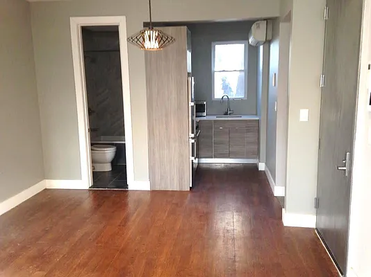 Rented by Premier Metro Realty Corp | media 29