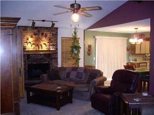 3rd image of 7108 Walnut Creek Dr