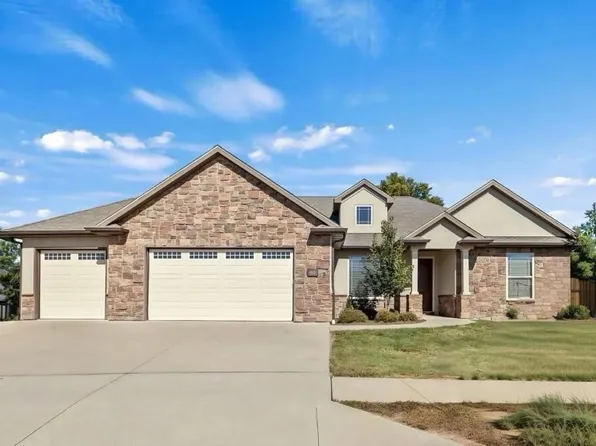 1605 Labrador Dr, Columbia, MO 65203