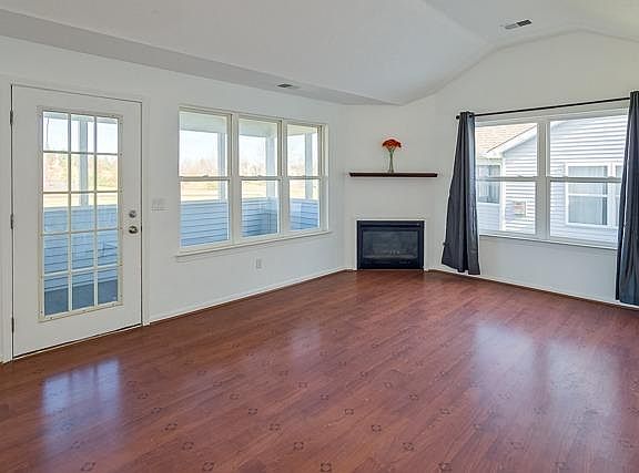 3rd image of 1708 Weatherstone Dr #159