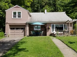 5109 Quaker Lake Rd, Brackney, PA 18812