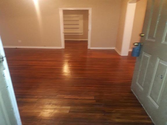 3rd image of 322 Avenue J
