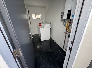 69 1/4 Roycroft Ave #1/4, Long Beach, CA 90803