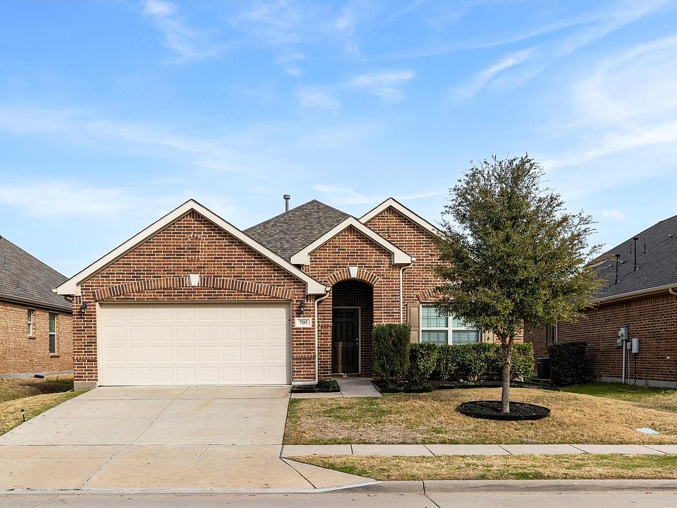 1st image of 705 Silvermoon Dr