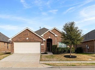 705 Silvermoon Dr, Little Elm, TX 75068