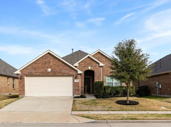 705 Silvermoon Dr, Little Elm, TX 75068