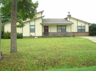 1207 Blue Creek Rd, Jacksonville, NC 28540