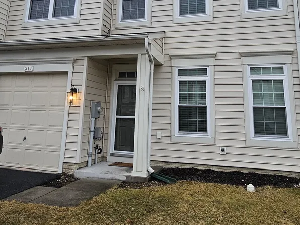 311 Prestwick Ln, Stephens City, VA 22655
