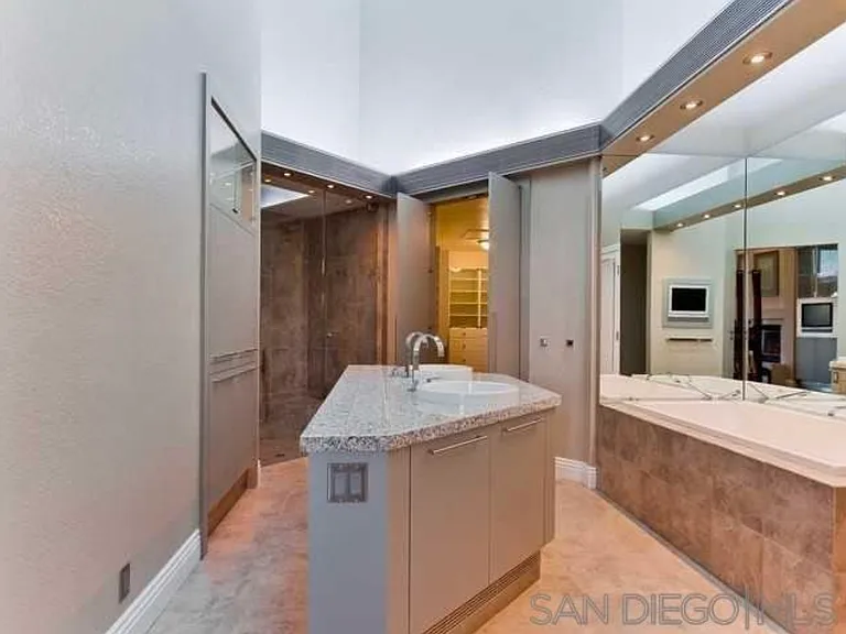 2626 Canyon Rd — Photo 11