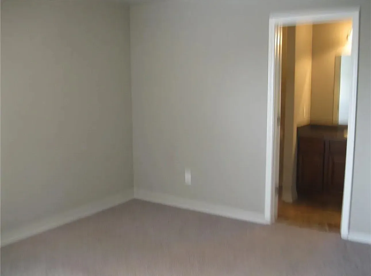 3 bed, 1445 sqft, $1,600 — Photo 1
