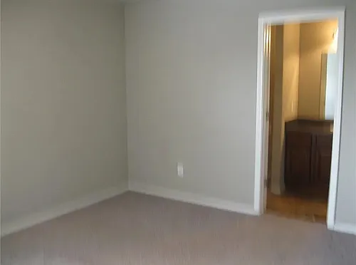 3553 Reynolds Ave Photo 1