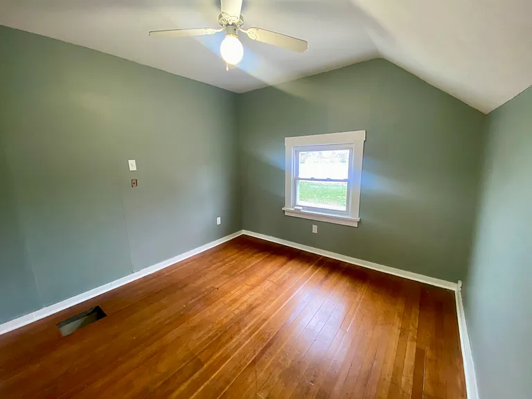 913 Portage St NW #913 — Photo 11