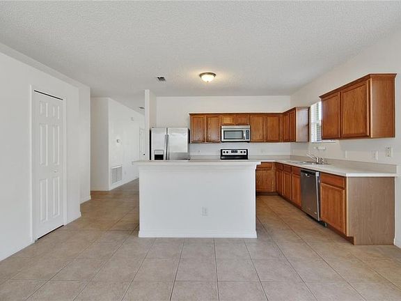 5th image of 436 Knollwood Dr