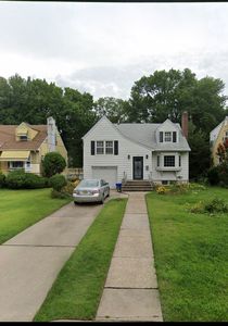 312 W 4th Ave, Roselle, NJ, 07203