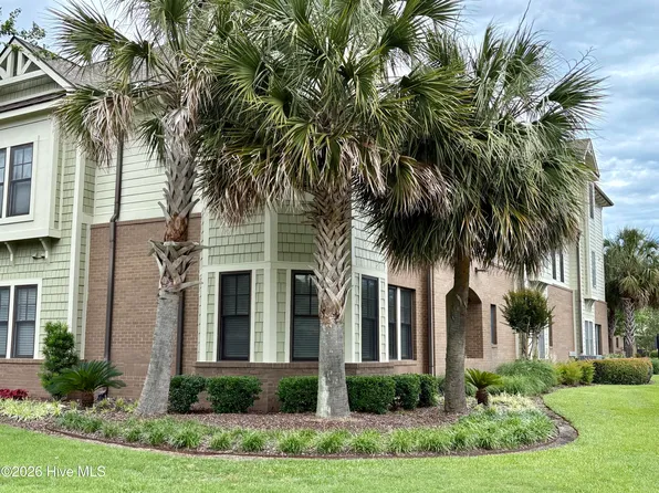 561 Garden Terrace Drive #104, Wilmington, NC 28405