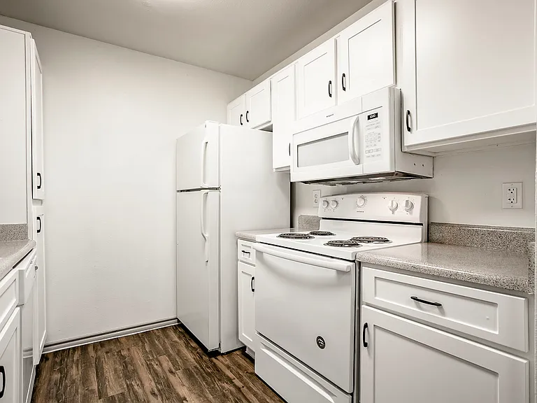 McKinney Park Apartments — Photo 14