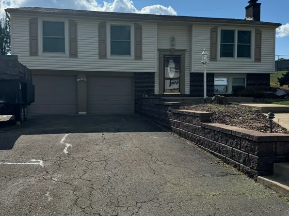 1810 Sangate Dr, South Park, PA 15129