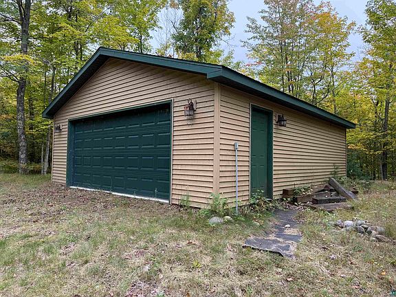 5th image of 63380 Trout Lake Rd