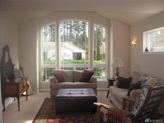 3rd image of 8441 Summerwood Dr SE