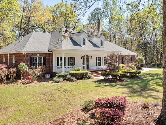 4th image of 301 Woodland Dr