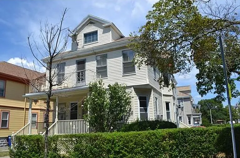 5 bed, 1733 sqft, $5,000 — Photo 2