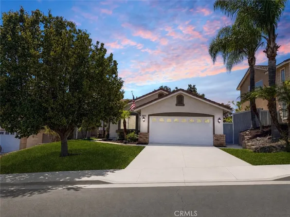 27322 Barcelona Dr, Corona, CA 92883