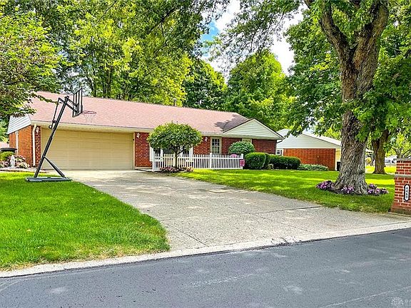 2nd image of 4460 Knob Hill Dr