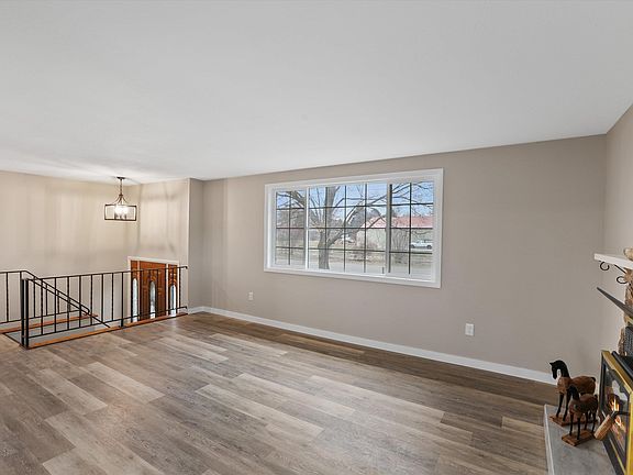4th image of 3317 N Malvern Rd