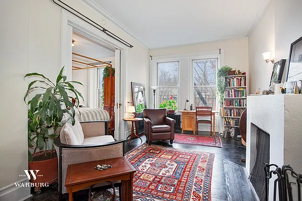 Rented by Warburg | media 2