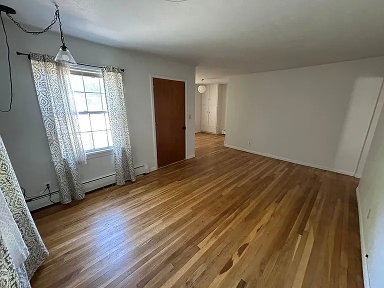 1013 E Park Ave — Photo 5