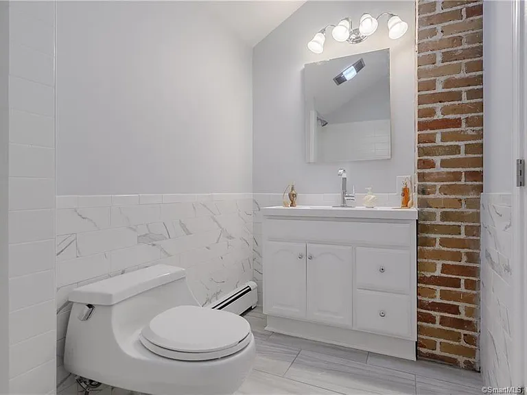 2nd Floor Bath Room