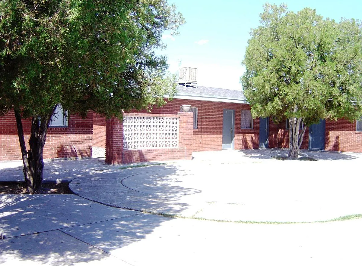 3826 Harrison Ave — Photo 4